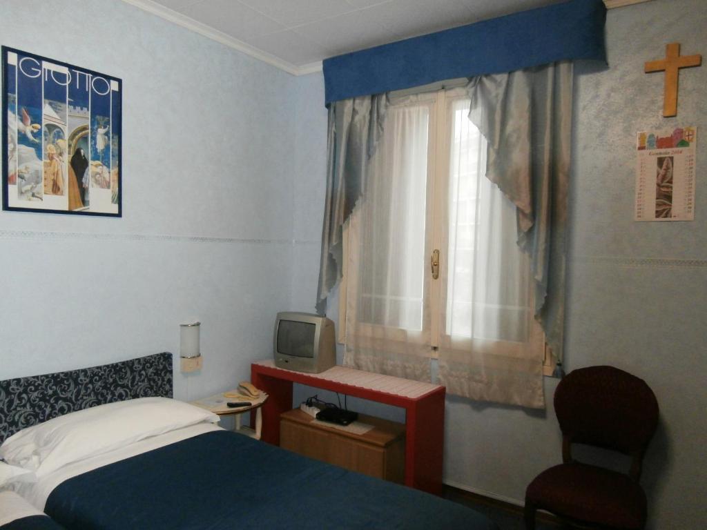Albergo Junior Padua Rum bild